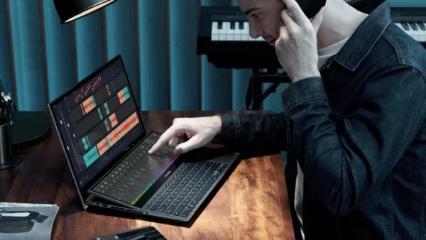ASUS ZENBOOK PRO DUO 15 (UX582LR-XS94T) - Image 7